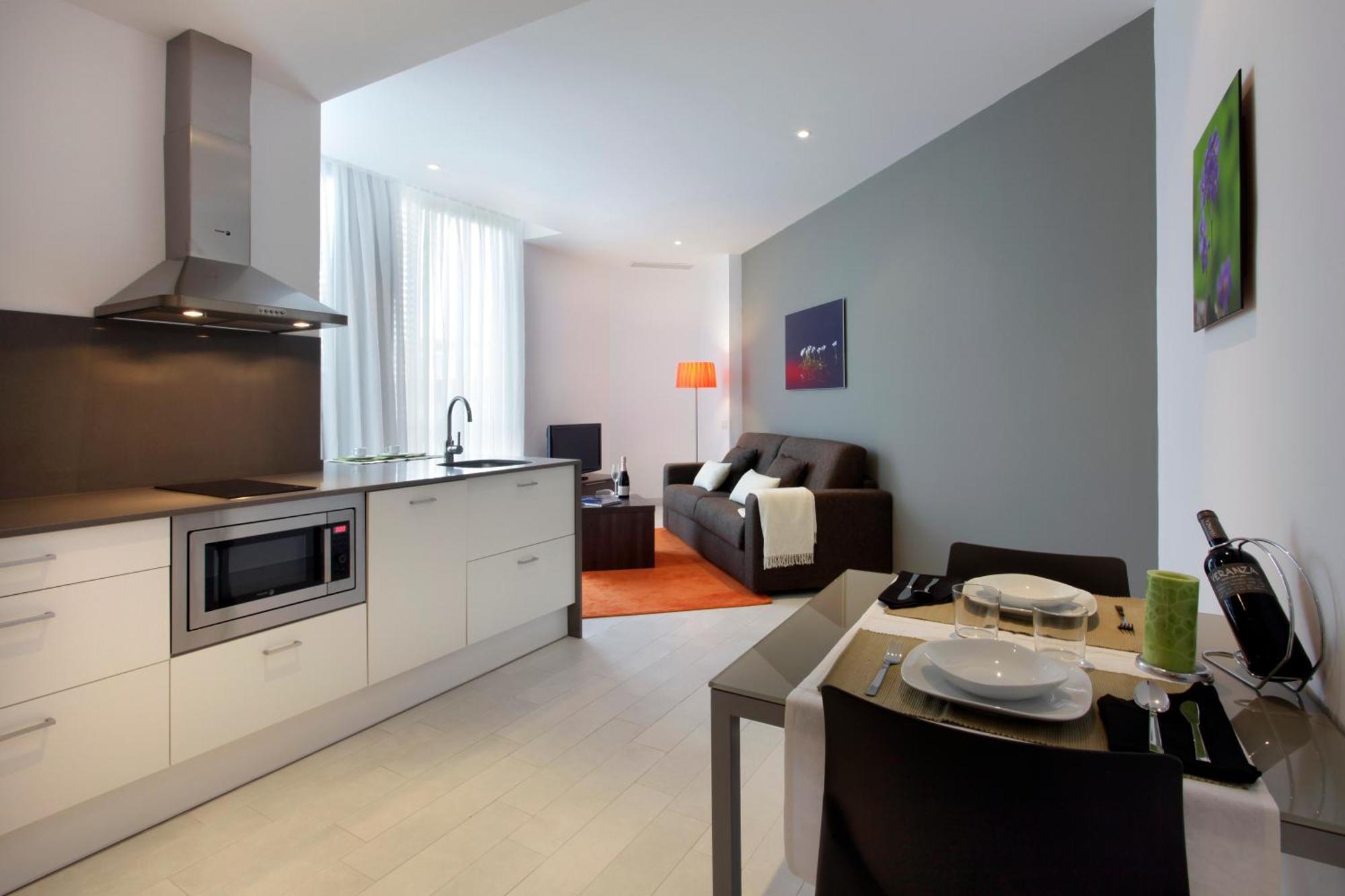 Fisa Rentals Les Corts Apartments Barcelona Exteriör bild