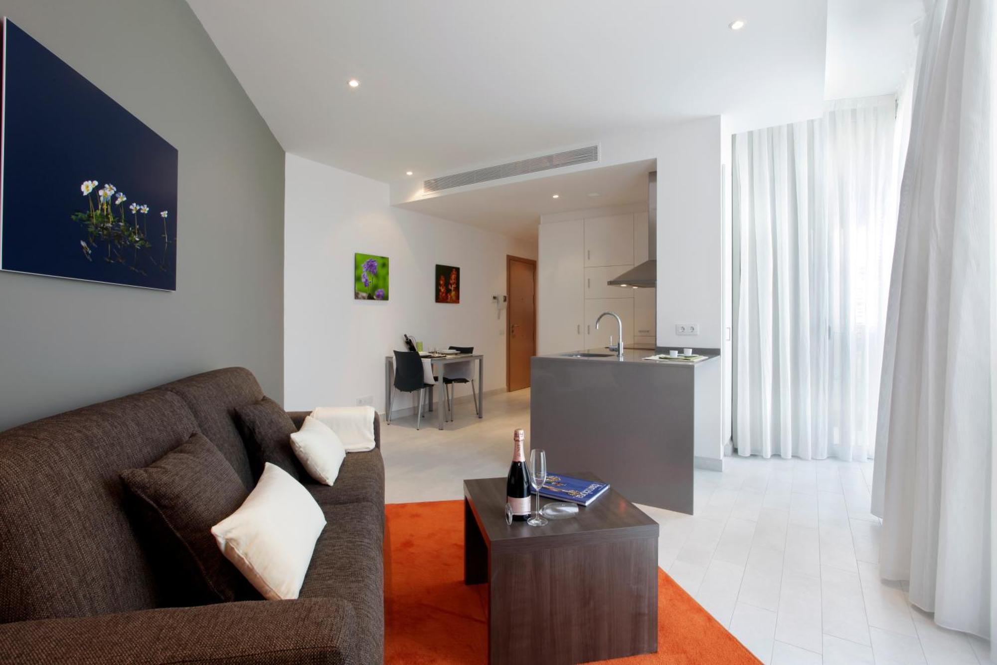 Fisa Rentals Les Corts Apartments Barcelona Exteriör bild