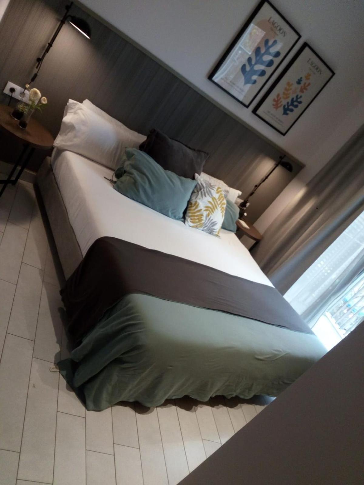 Fisa Rentals Les Corts Apartments Barcelona Exteriör bild